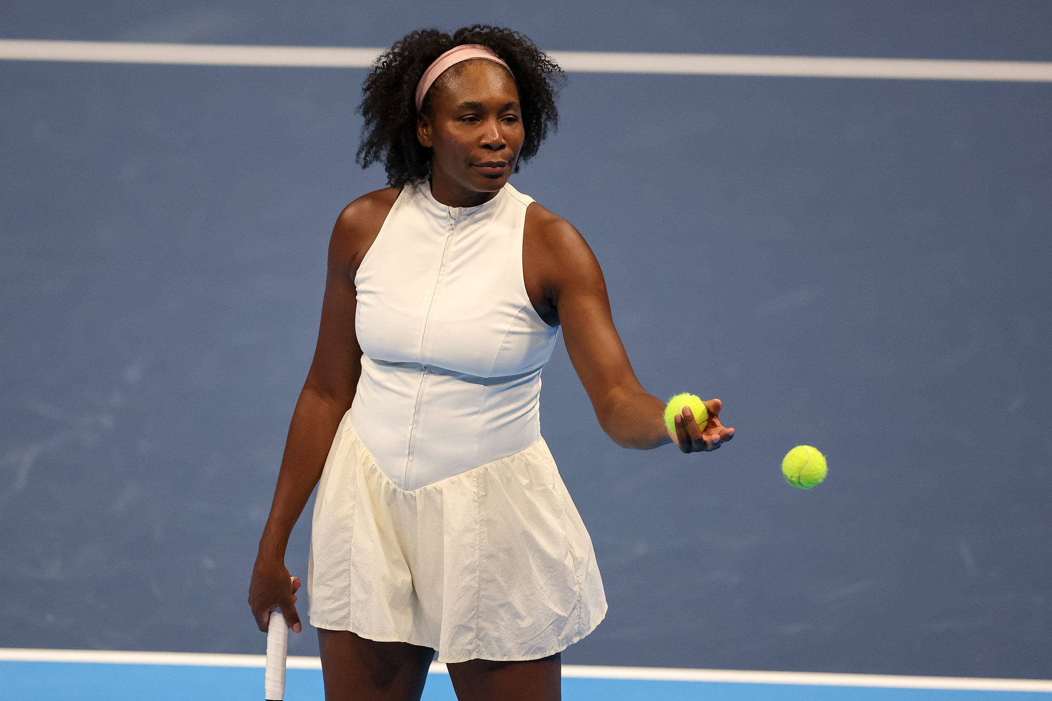 Venus Williams non si ferma più, 14 sconfitte consecutive: Arango sfida Swiatek