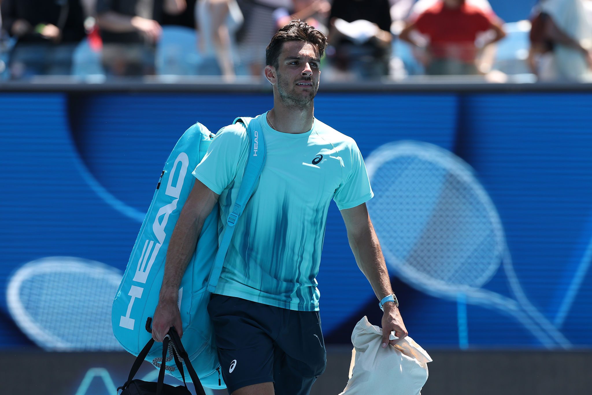 Australian Open, Djokovic in semifinale. Musetti costretto al ritiro