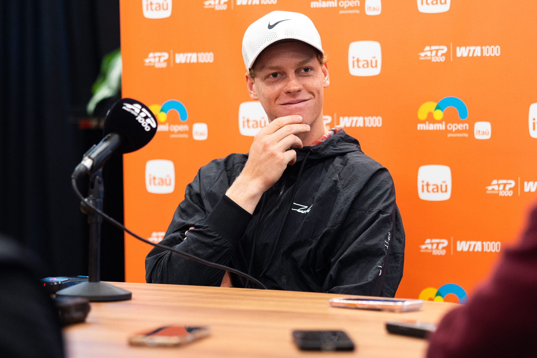 Sinner a Miami per la storia: esordio con Dzumhur dopo il trionfo a Indian Wells