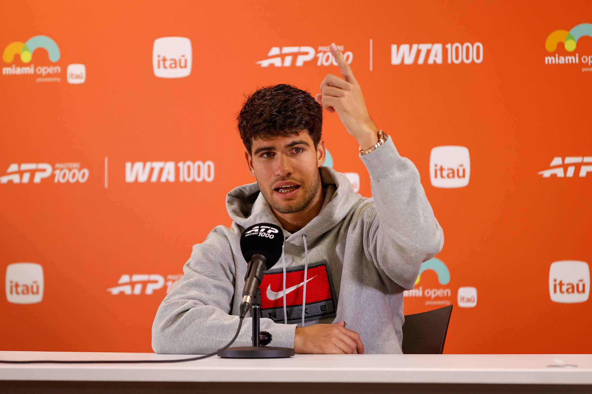 Alcaraz avanza a Miami e loda Fonseca: “Mi ricorda me contro Nadal”