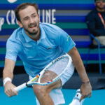 Medvedev e Auger-Aliassime avanzano al terzo turno a Miami