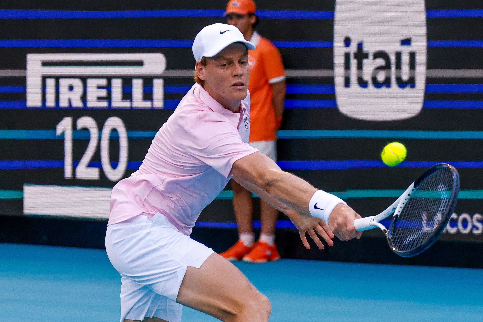 Sinner affronta Tiafoe ai quarti di Miami: il programma del giovedì