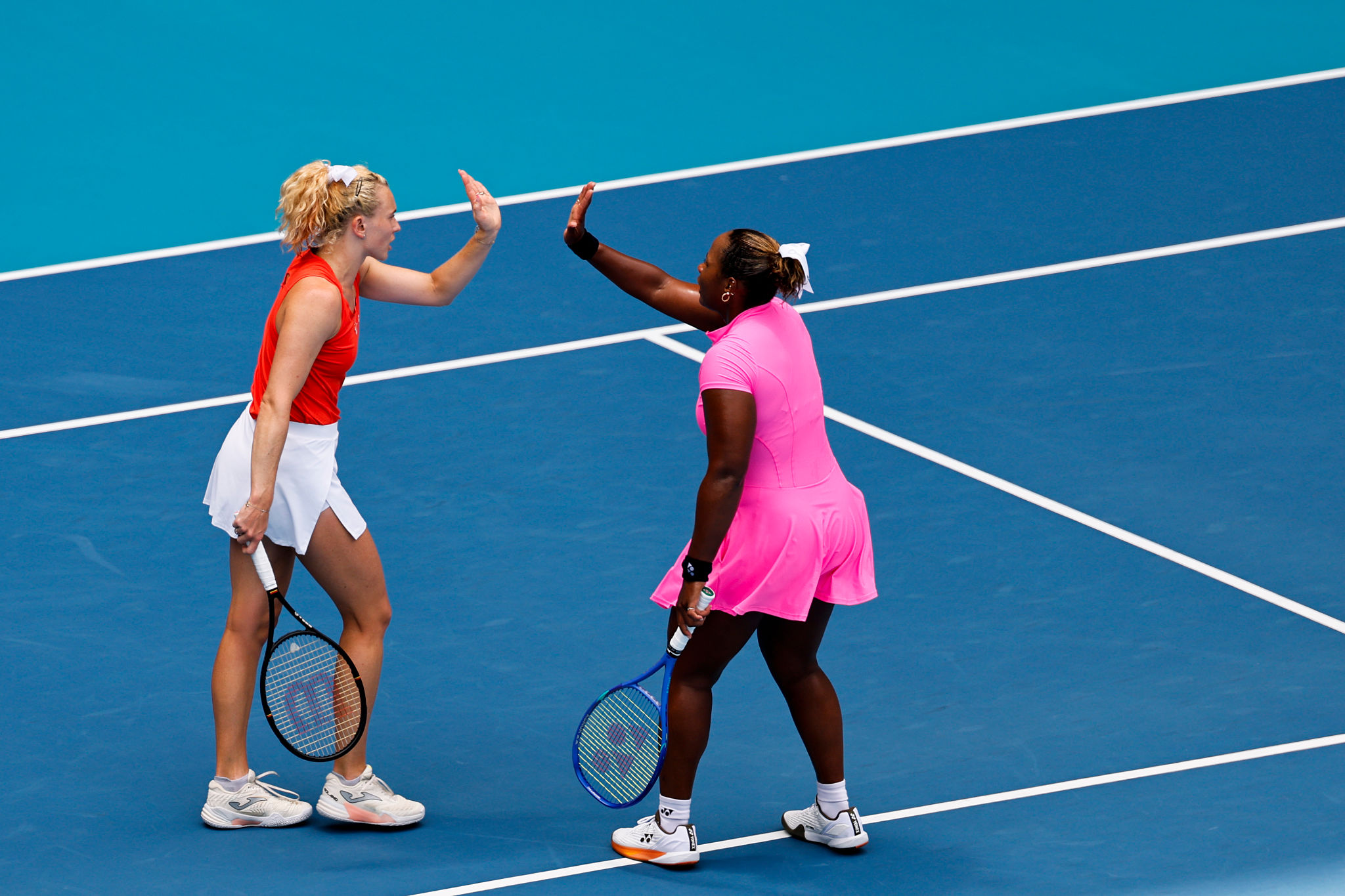 Miami Open: Siniakova e Townsend trionfano nel doppio. Errani e Paolini ko in finale dopo lo stop per pioggia