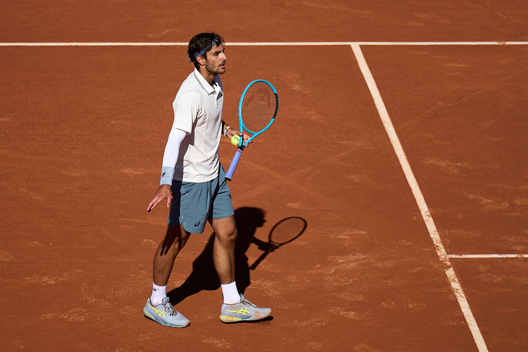 Fils ferma Musetti ai quarti di Barcellona: l’azzurro sconfitto in due set