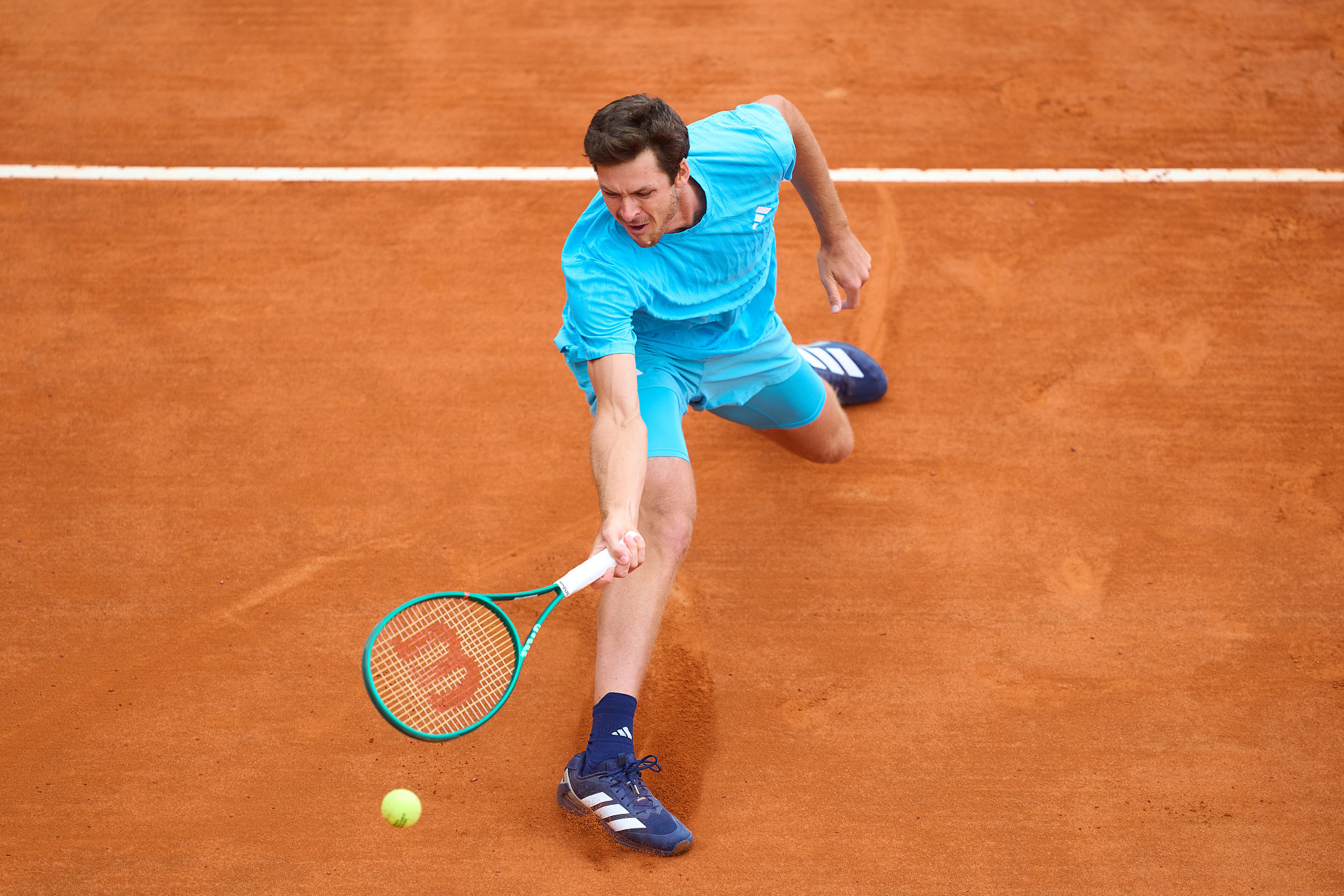 Montecarlo: Hurkacz supera Darderi in tre set