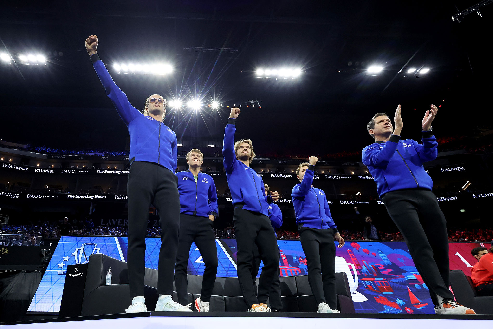 Masters 1000 di Madrid: Zverev e Ruud al terzo turno, ritiro di Swiatek