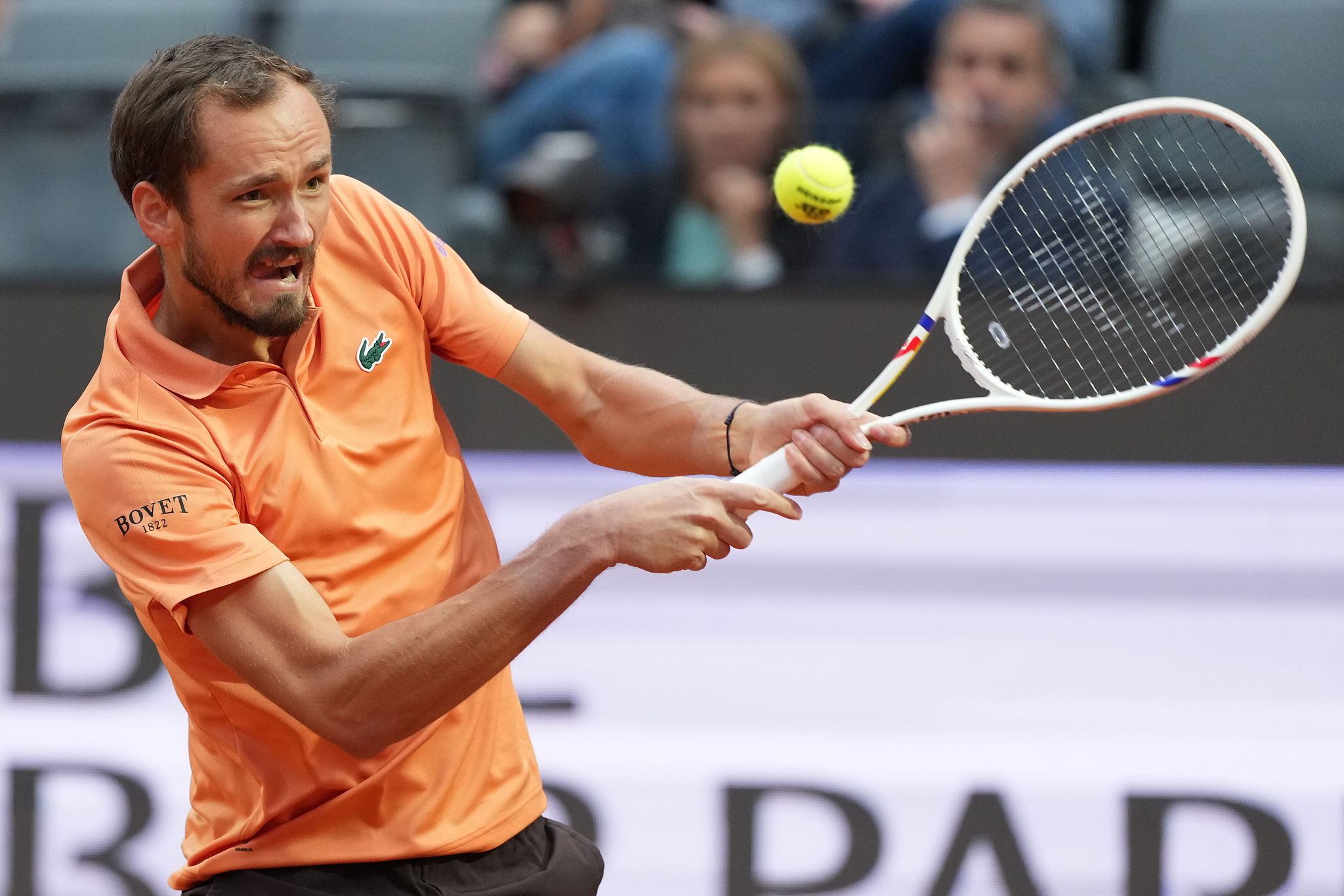 Saluto sportivo tra Landaluce e Medvedev dopo l’incidente in campo a Roma