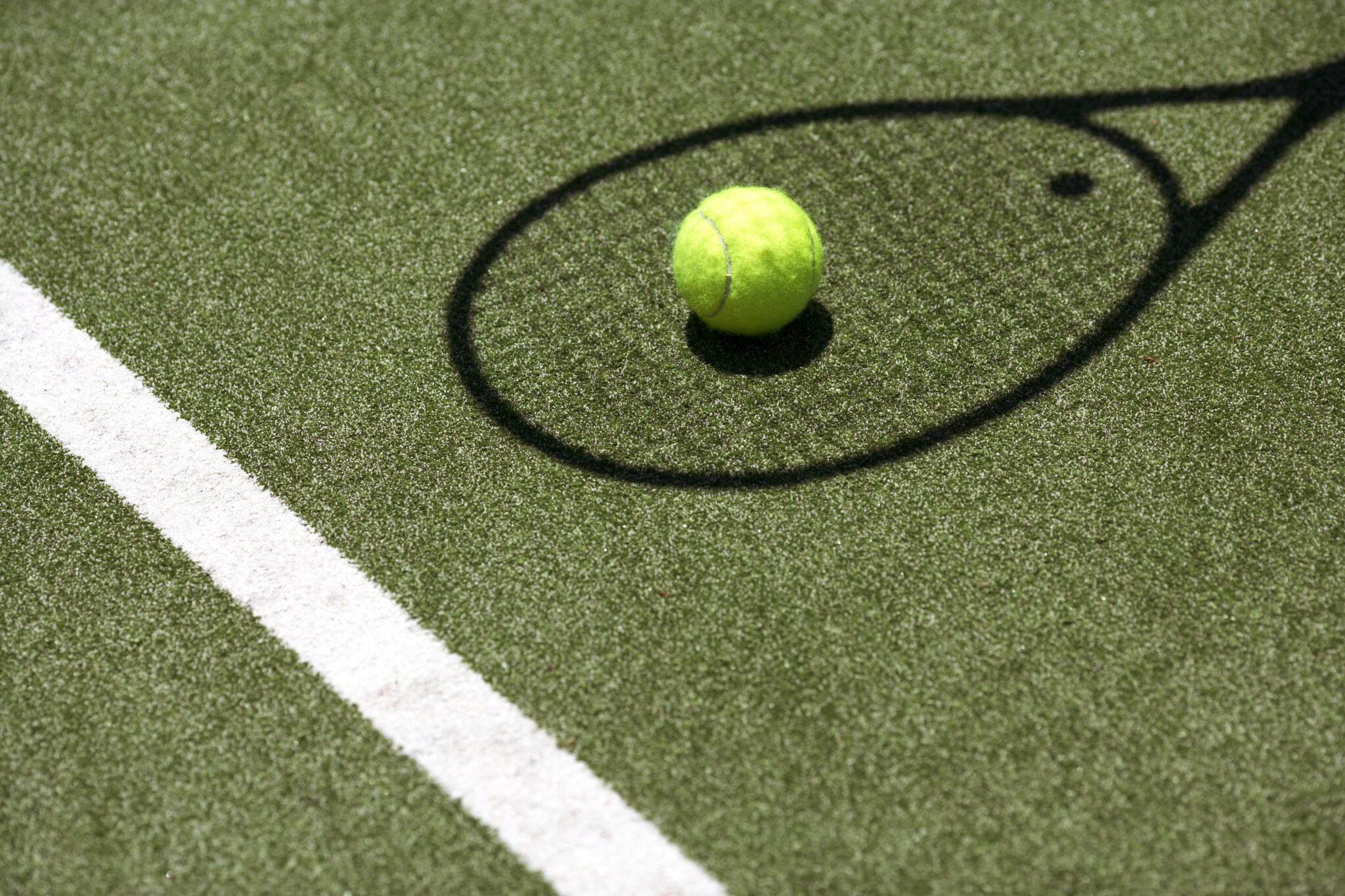 Sinner, un gilet refrigerante per Wimbledon: la nuova strategia contro il caldo