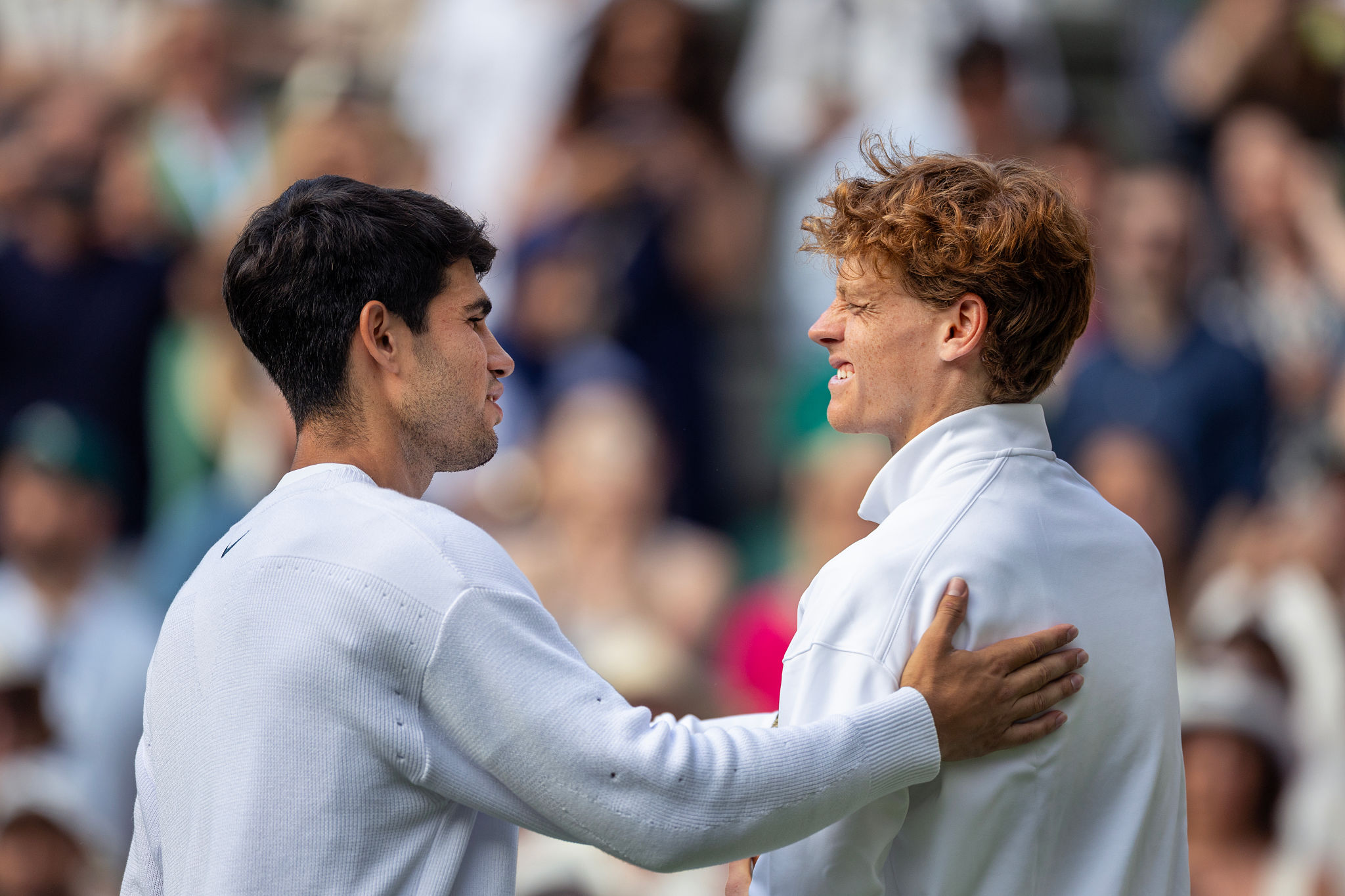 Sinner inaugura la stagione sull’erba: appuntamento all’Hurlingham Club di Londra