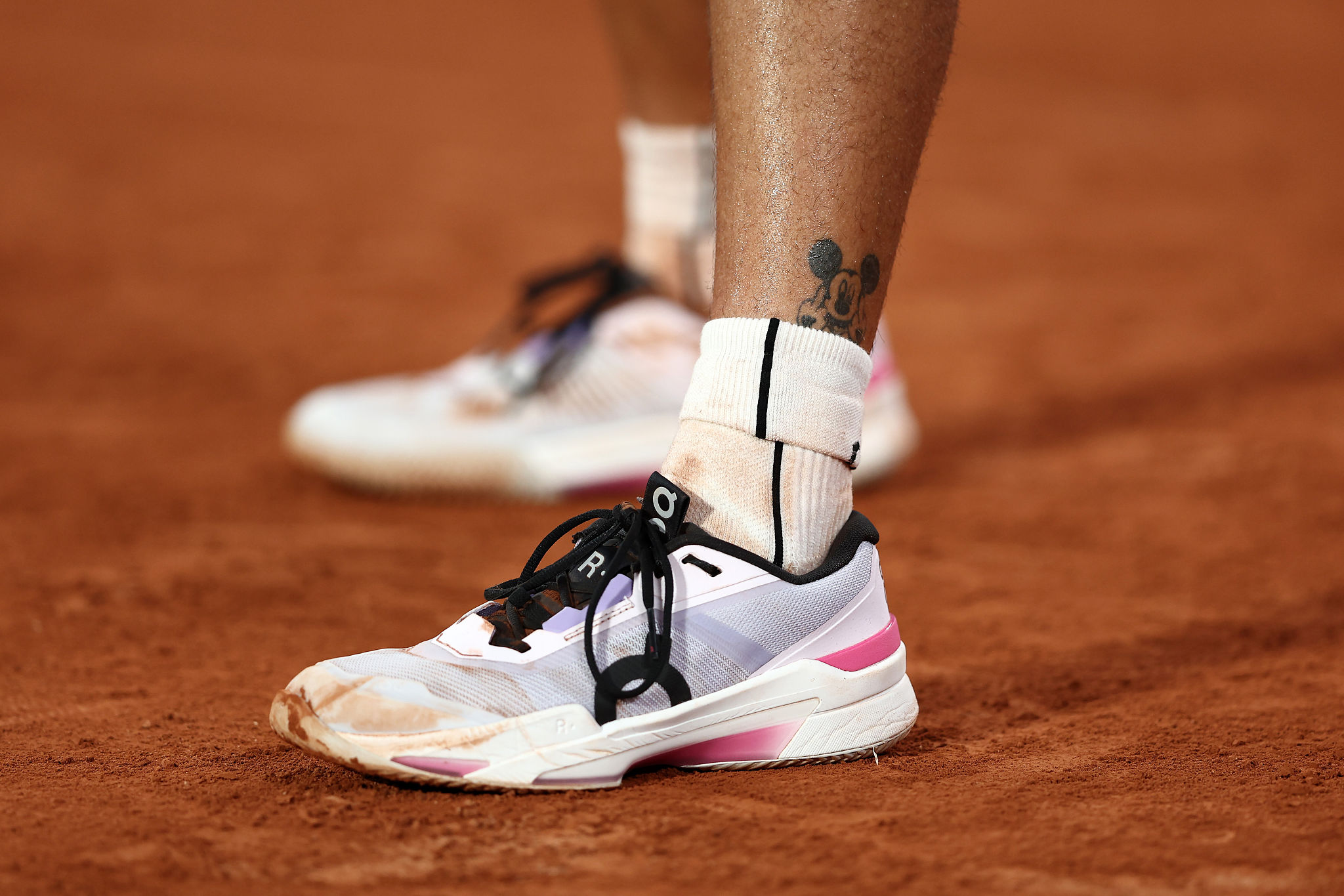 Cobolli rimonta a Parigi: pareggia i conti con Auger-Aliassime ai quarti del Roland Garros