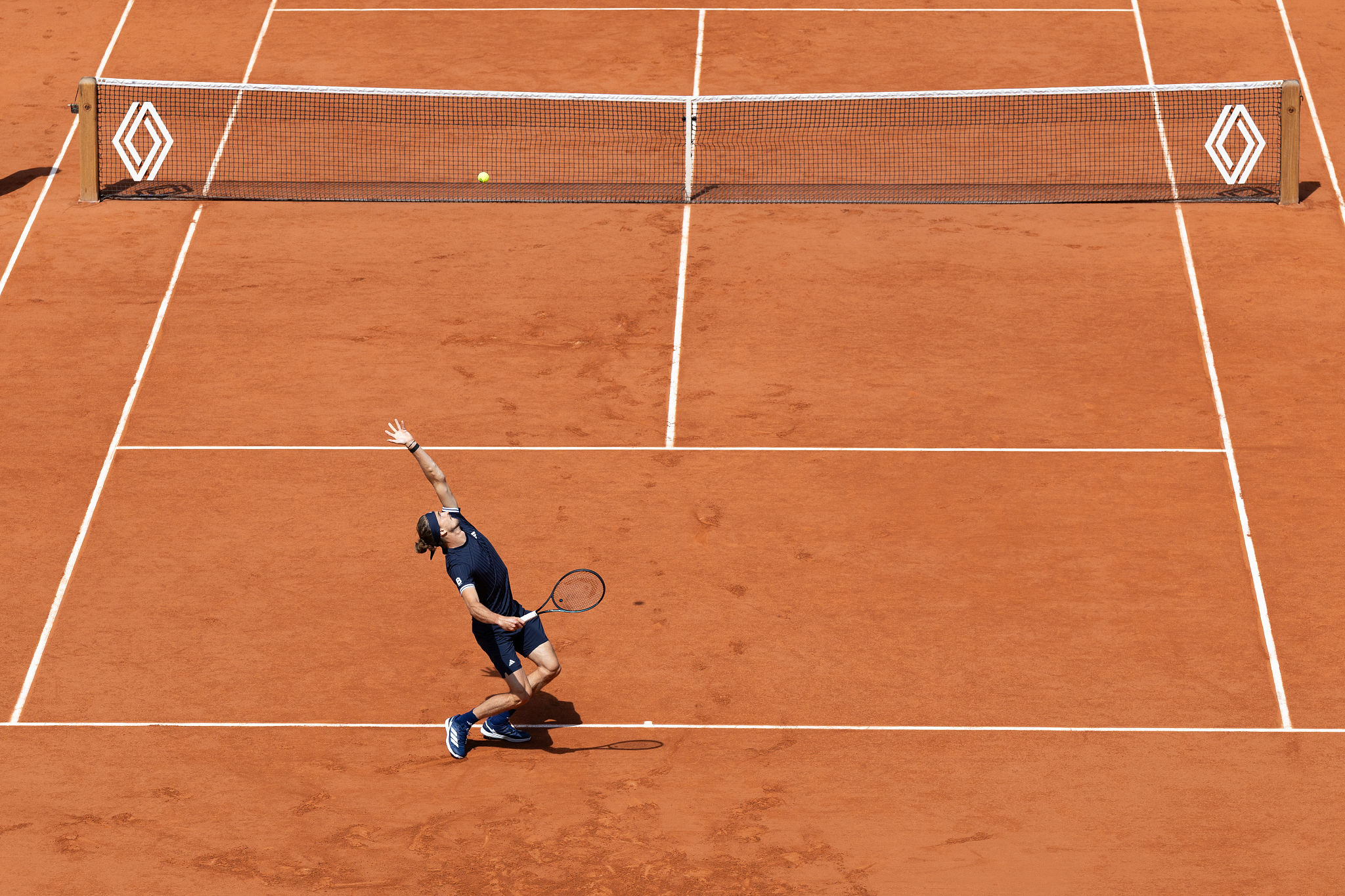 Zverev interrompe l’intervista con L’Equipe: la domanda sulle accuse del passato