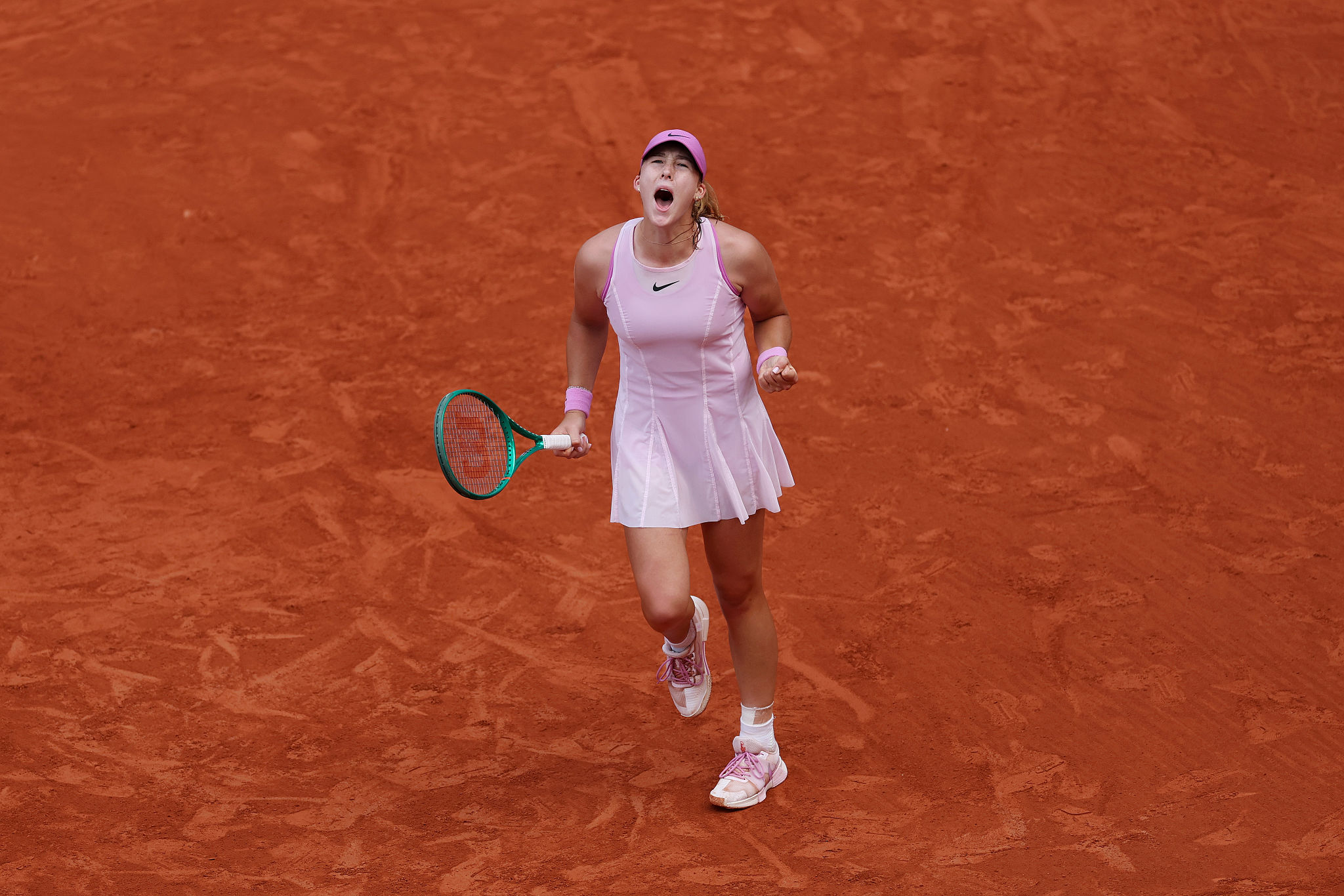 Andreeva trionfa al Roland Garros 2026, battuta Chwalinska in due set