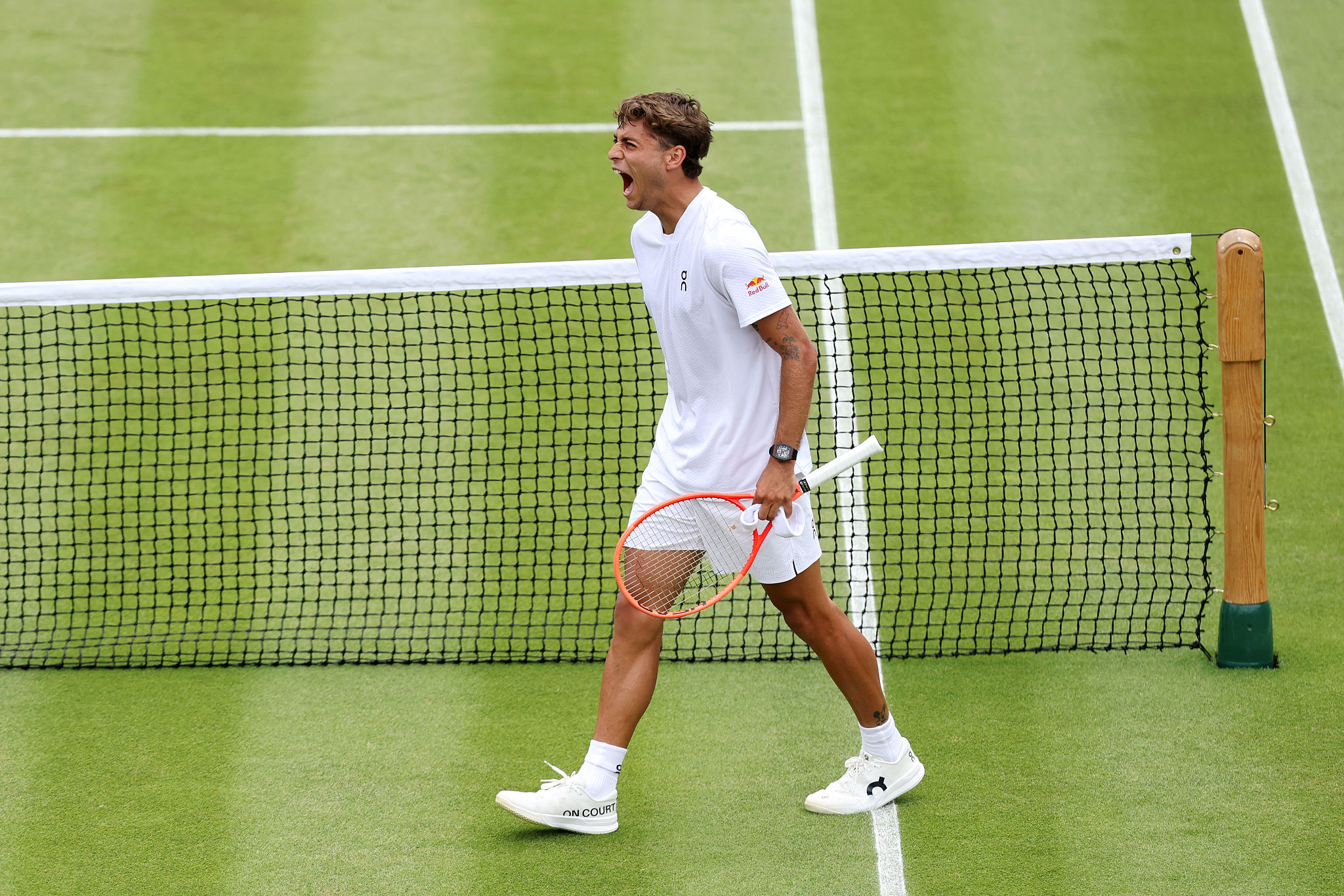 ✗ Wimbledon: Cobolli supera Navone in quattro set dopo una battaglia