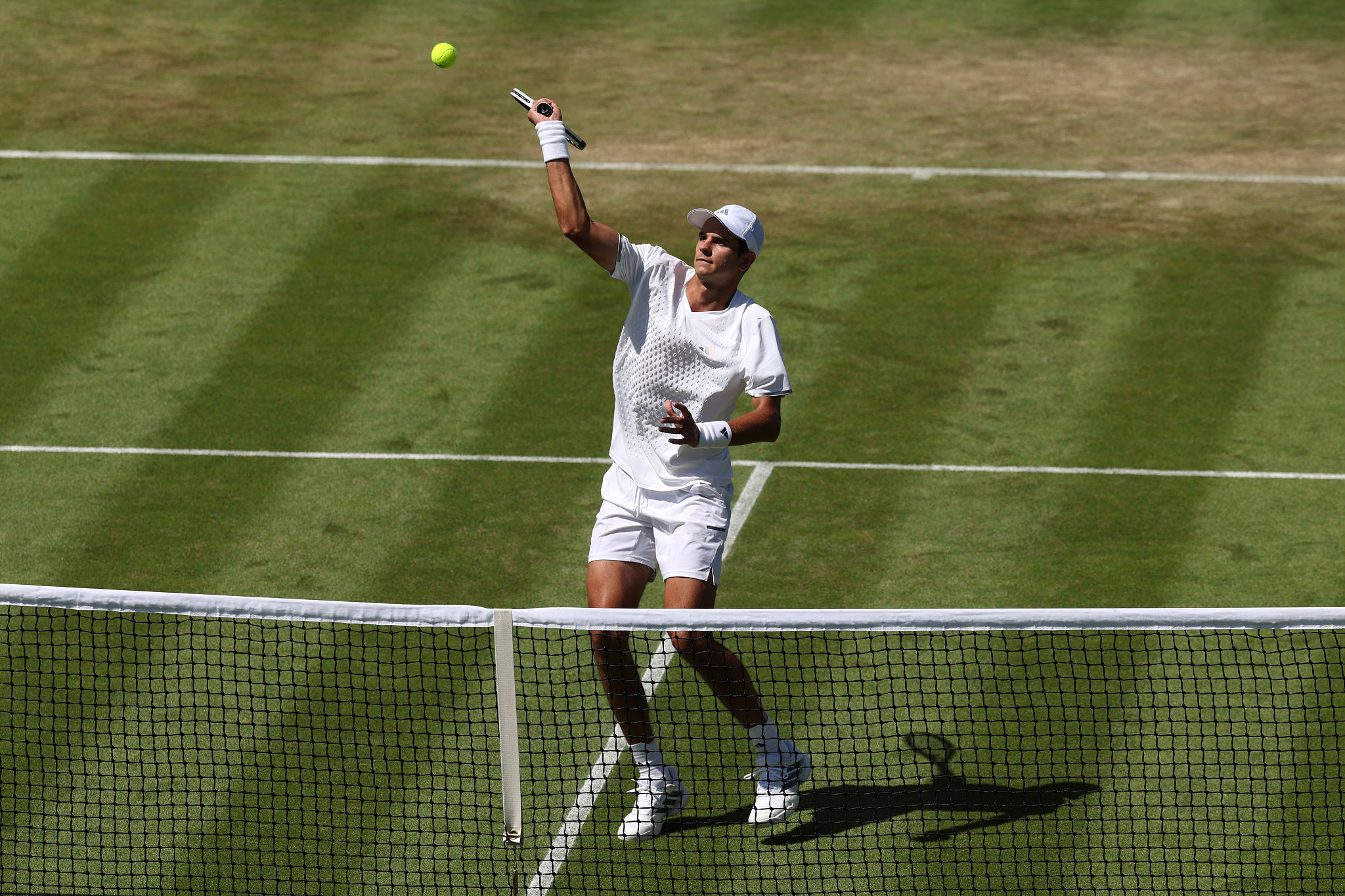 Wimbledon 2026, Jodar rimonta Carreno Busta e accede al terzo turno