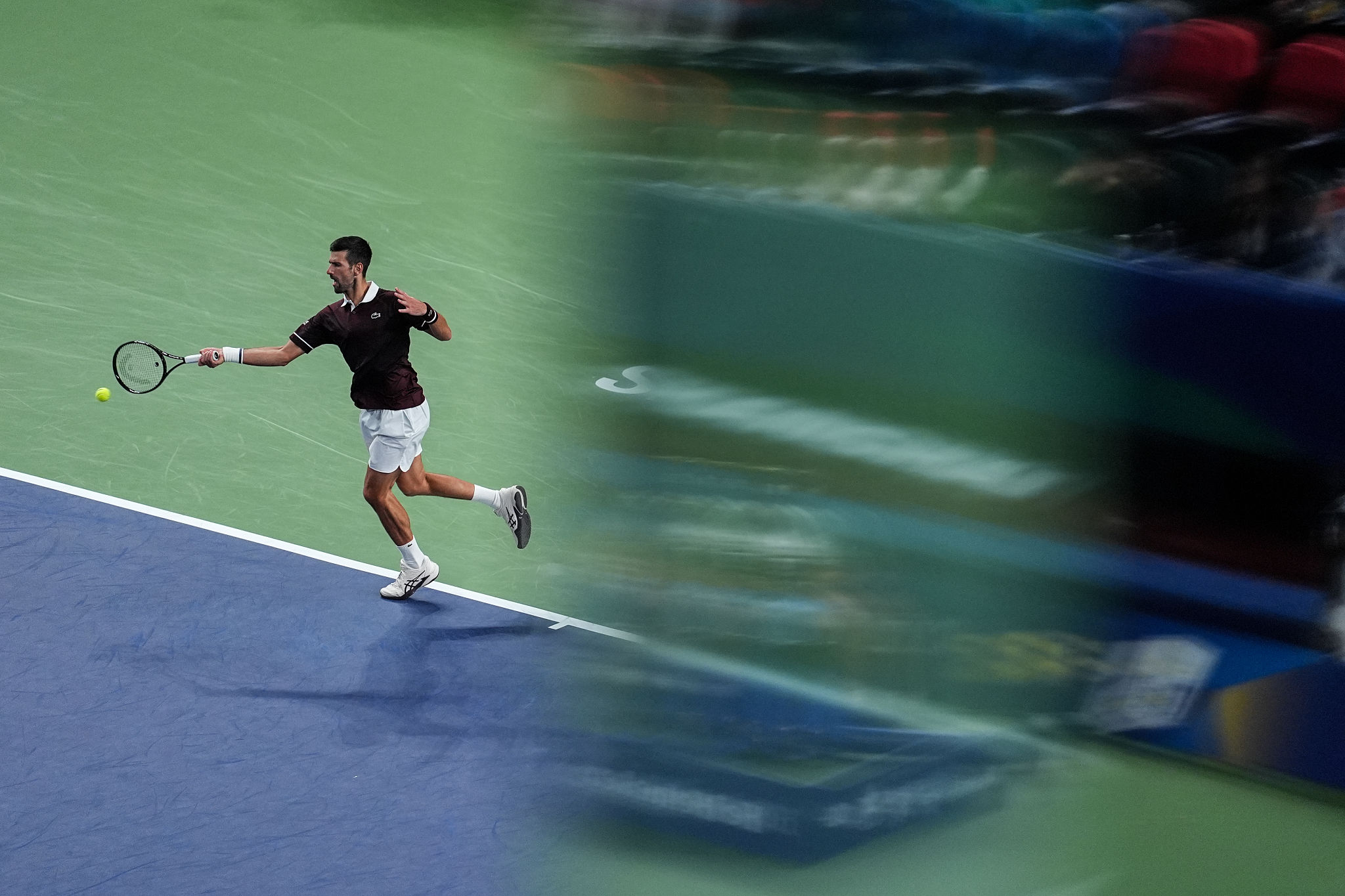 Struff spezza il tabù Djokovic: rimonta e vola ai quarti a Basilea